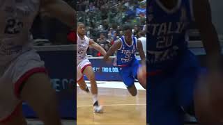 The whole arena went crazy after that monstrous dunk 😳 #FIBAWC