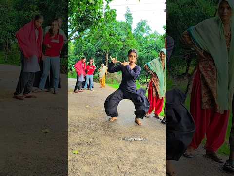 Mahboob mere Mahaboob mere#dance #trending #chitrakootkiqueen #shorts #viralvideos