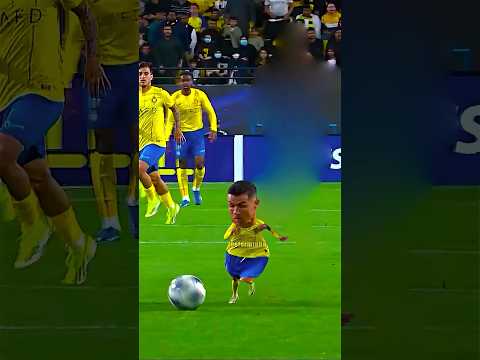 did mini cr7 throw himself? or was it a penalty?