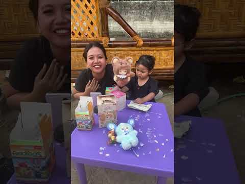 Unboxing blinbox dibelakang gazebo🤣