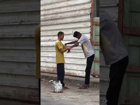 هولا المقاطع يموتيني ضحك😂😂😂😂😂😂