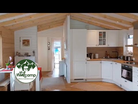 Claudia und Leni leben in einem 50 qm Vital Camp Tiny House Modell Österreich