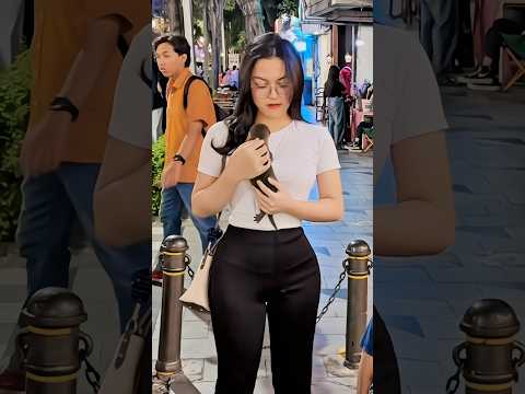 OMG ! prank giving an otter to a beautiful girl #viralvideo #viralshorts #trendingshorts
