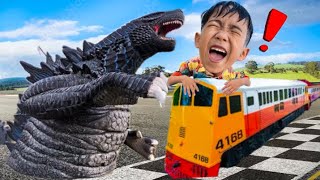 นั่งรถไฟจิ๋วตามล่า ก็อตซิลล่า ภูเขาไฟญี่ปุ่น | พี่โฟล์คและน้องแฝด