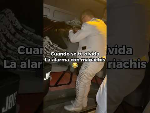 Cuando se te olvida la alarma con mariachis😂