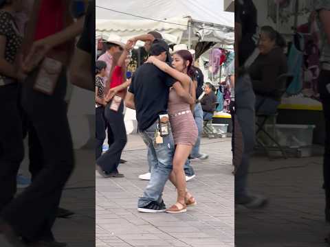 Bailando ZAPATEADO ANTRAX en la CALZADA con los mejores GUAPANGOS de México! 🇲🇽