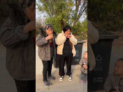 चिंटू ने रोड पर आइस्क्रीम खाए 😂~ Carriage House wooden artist/ #shorts #cartoon