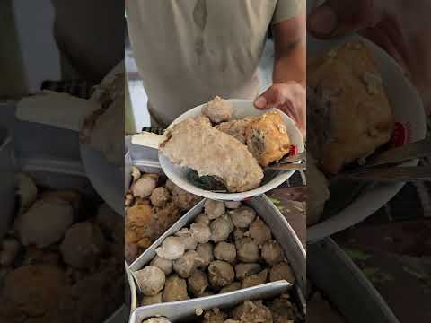 BAKSO URAT IGA BALUNGAN #streetfood #yusuffardachannel #shortvideo #shorts #food