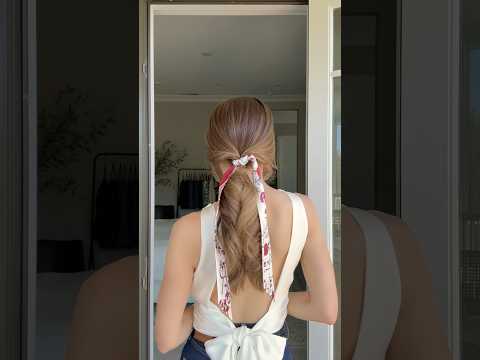HOW TO ELEVATE A PONYTAIL WITH A SKINNY SCARF