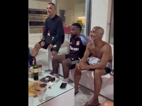 Romário pedindo autógrafo? #ecosdaarquibancada #flamengo #vasco #fluminense #romário #shorts