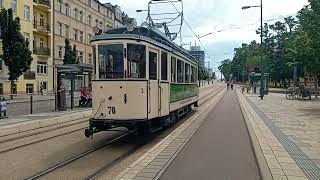 Historische Tw 78 als Fahrschule durchfährt die Haltestelle Am Steintor 