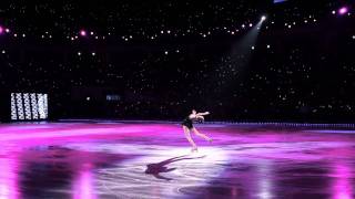 Үшеуі біреуін ұрды