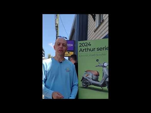 Fonz Electric Scooter | Test Riding 2024 Arthur PERFORMANCE Model | Electric Car Australia