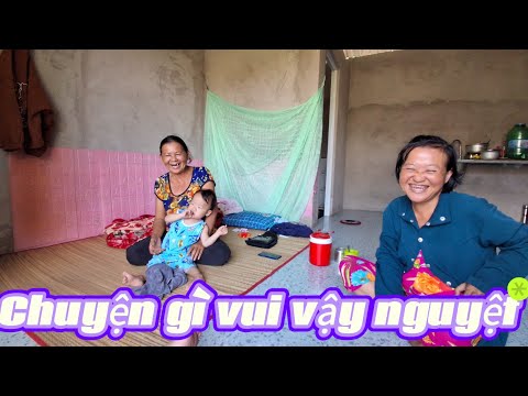 Sáng e và a trường đến báo cho Nguyệt thêm tin mừng từ Mtq chị Nương lương ở Mỹ