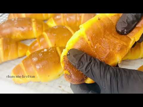 Đừng để tiếng ‘crack’ này làm bạn đói giữa buổi…😏 Bánh Mì Bơ Muối không cần nhồi máy