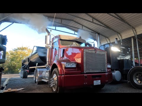 BEST sounding kenworth with a 12.7 Detroit, LOUD Straight pipes and jake brake