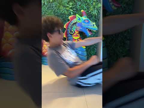 El bugatti mio se quedo sin gasolina 😂