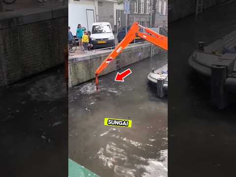 lihatlah isi sungai ini saat keruk #viralvideo