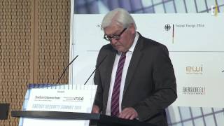 ENERGLOBE/ Frank-Walter Steinmeier & Hillary Clinton: „Energieaußenpolitik ist ein Wort"
