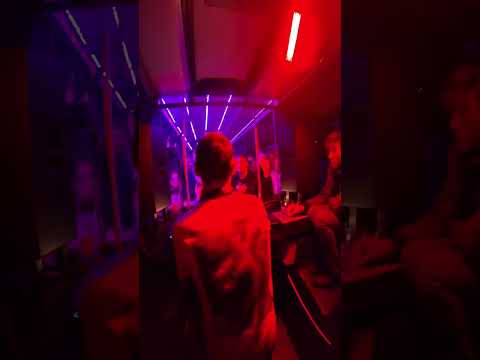 Party on a bus with Dimmish