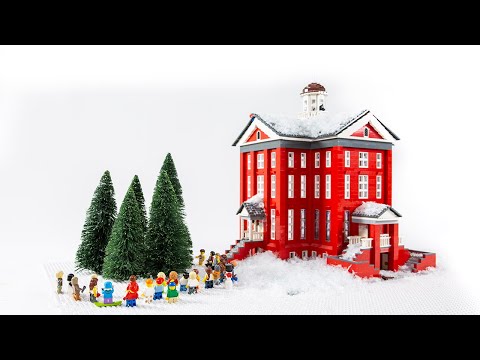 Happy Holidays from Willamette University (LEGO style)
