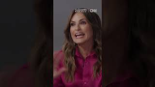 Jamie Lee Curtis & Mariska Hargitay argue over the correct way to pronounce "Los Angeles"