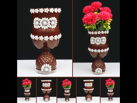 Beautiful flower vase making