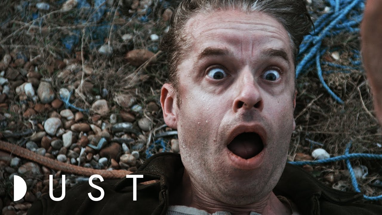 Sci-Fi Short Film HUM - DUST Exclusive