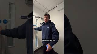 De vuelta en la fábrica y listo para trabajar... y tomar café ☕️😅 #albon #williams #f1shorts