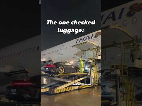 I like to travel with only one checked bag…🧳 #porschegt3rs #porsche #travelling