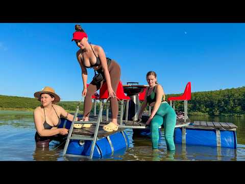 Grilling Steaks and Sausages in the Middle of the Lake! A Perfect Outdoor Getaway