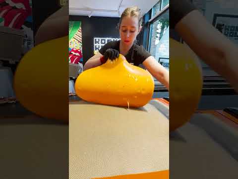 Jack-O-Lantern Pumpkin Candy 🎃🍭#asmr #candymaking