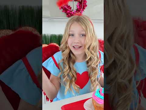 Little Cupid Tries to Help | Valentine Cake Story for Kids