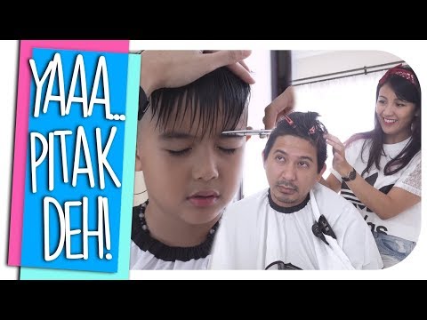 Cukur Rambut Suami Dan Anak Di Rumah: Delon dan Ry udah Gondrong, Mendadak Mommy Jadi Barber-Barbar!