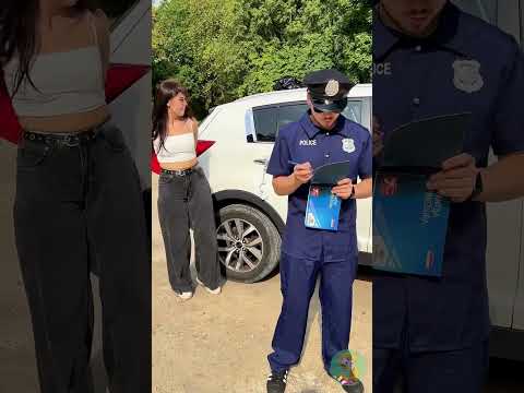 فوضى أزياء الشرطي: هروبي الكبير من القانون! 😧💥