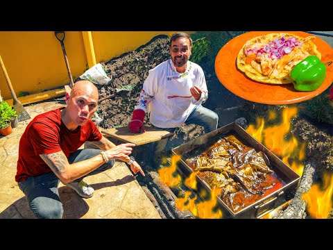 UNEARTHING ANCIENT MAYAN UNDERGROUND MEAT 🇲🇽 Cochinita Pibil + Mexican Street Food in Merida, Mexico