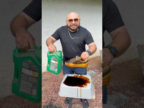 ensucié estos zapatos con aceite de motor quemado #shoedoc #shoelada #limpiadordezapatos #150varos