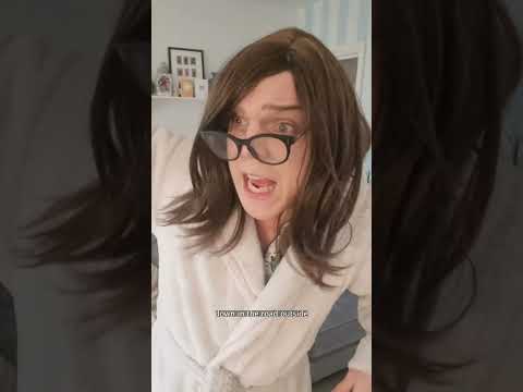 Do you think she got her bins out in time? 😬 #mumcomedy #comedyshorts #funny #mum #mumlife #comedy