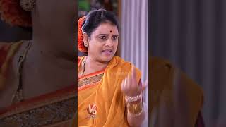చంద్రవ్వకి ఇంగ్లీష్ నేర్పించిన మంచు లక్ష్మి | Manchu Lakshmi Exclusive Interview | V6 News