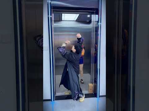 Is the elevator door not open#Jesus#christ#Daemon