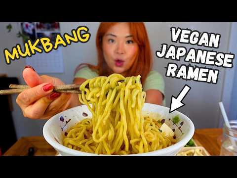 JAPANESE RAMEN & GYOZA MUKBANG! ? Munching Mondays Ep.145