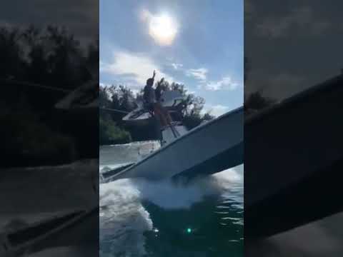 They're squatting boats now ?