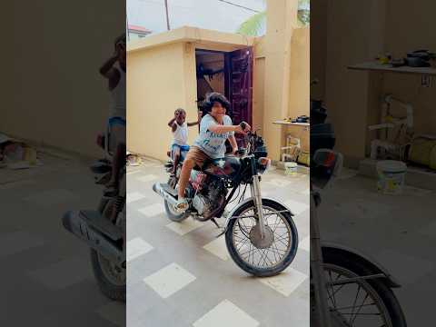 Ma agay betho ga😳😂 #funny #prank #trendingshorts #youtubeshorts #trending #shortsfeed #comedy