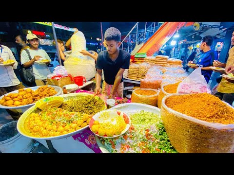 20 years Old Boy Selling King Of Egg Jhal Muri Making Skills 😱🤤