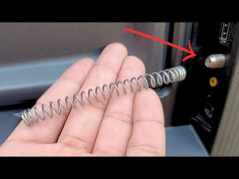 Basta inserir uma mola na TV e todos os canais do mundo serão desbloqueados! HDTV e UHF