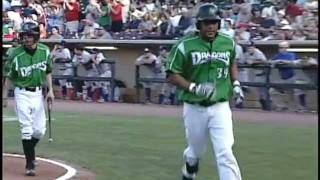 Donald Lutz hits for the cycle