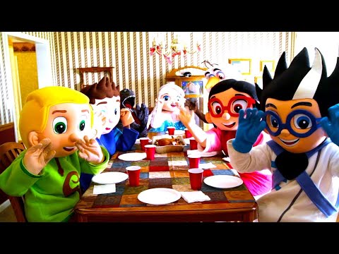 Ellie Cooks Yummy Dinner with Frozen Elsa PJ Masks Romeo | Easy DIY Cooking for Kids