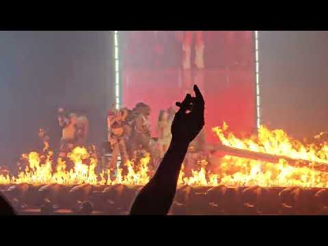 Fu** the Girls (FTG) | Doja Cat Live In Minneapolis 12/07/23