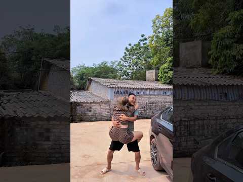 Bất ngờ gặp người yêu cũ đi ô tô và cái kết #shortvideo #funny #anime #giaitri #haihuoc