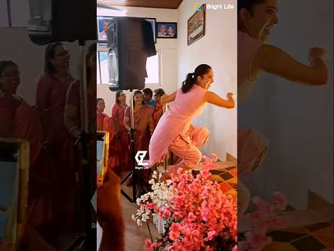 സ്റ്റേജിൽ ചാടിക്കേറി അമൃത നായർ #shorts #short #amruthanair #shortsvideo